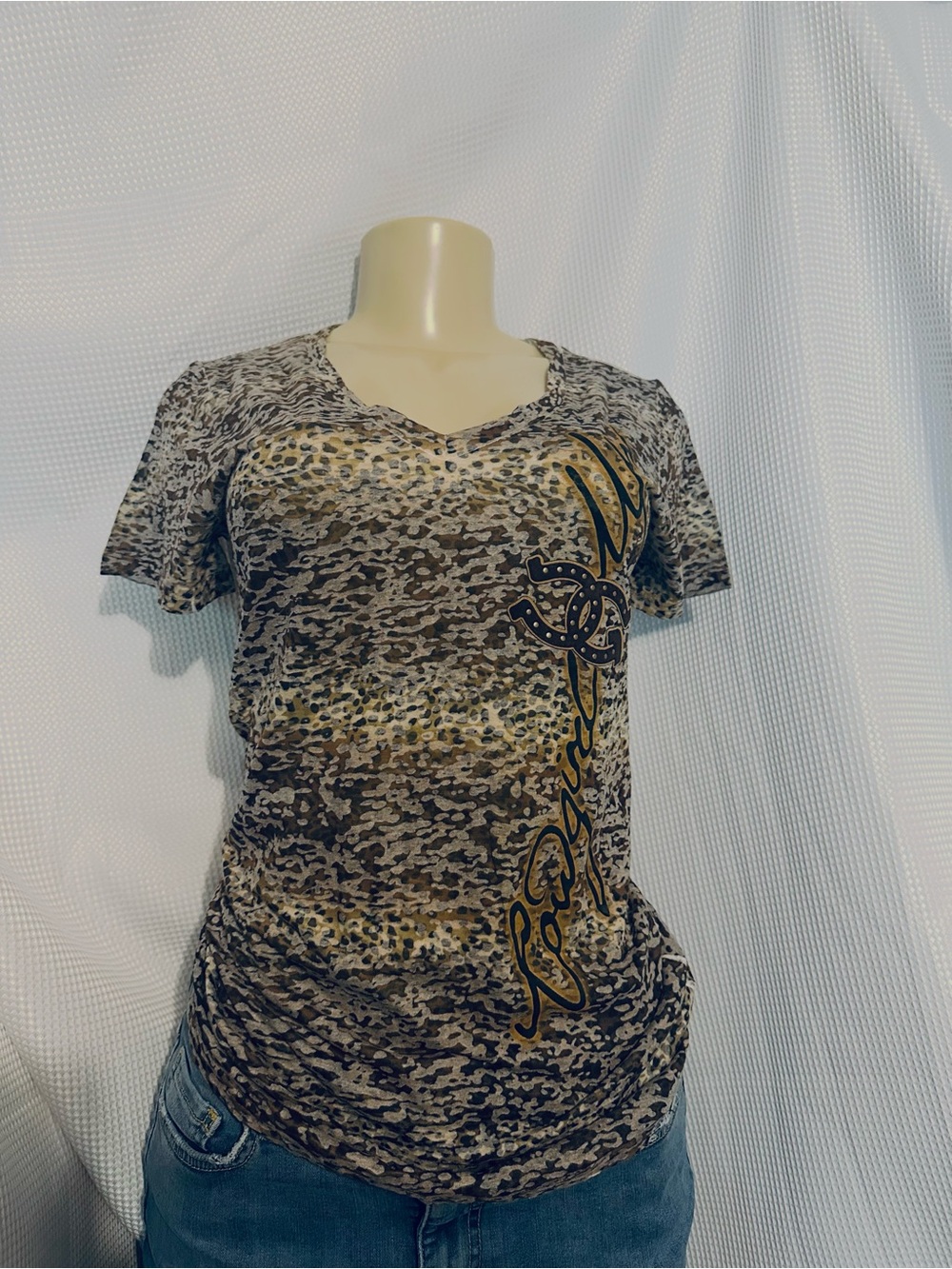 Kavio Brown V-Neck Short Sleeve Tee